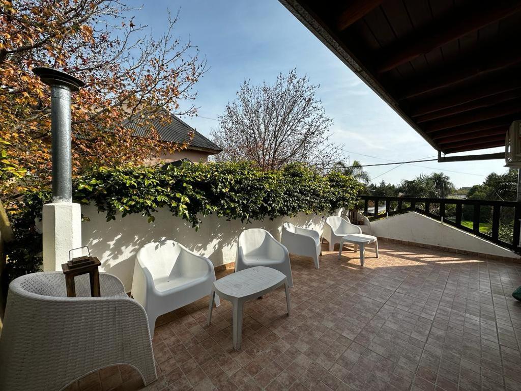 Posada Costa Del Sol Colón エクステリア 写真