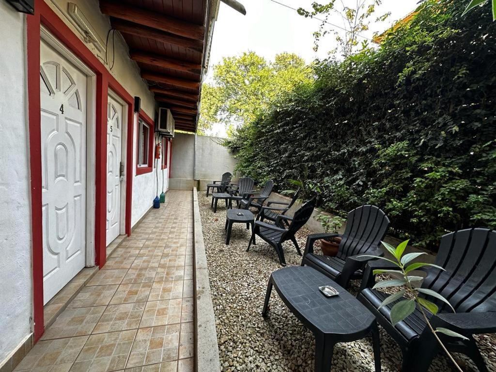 Posada Costa Del Sol Colón エクステリア 写真