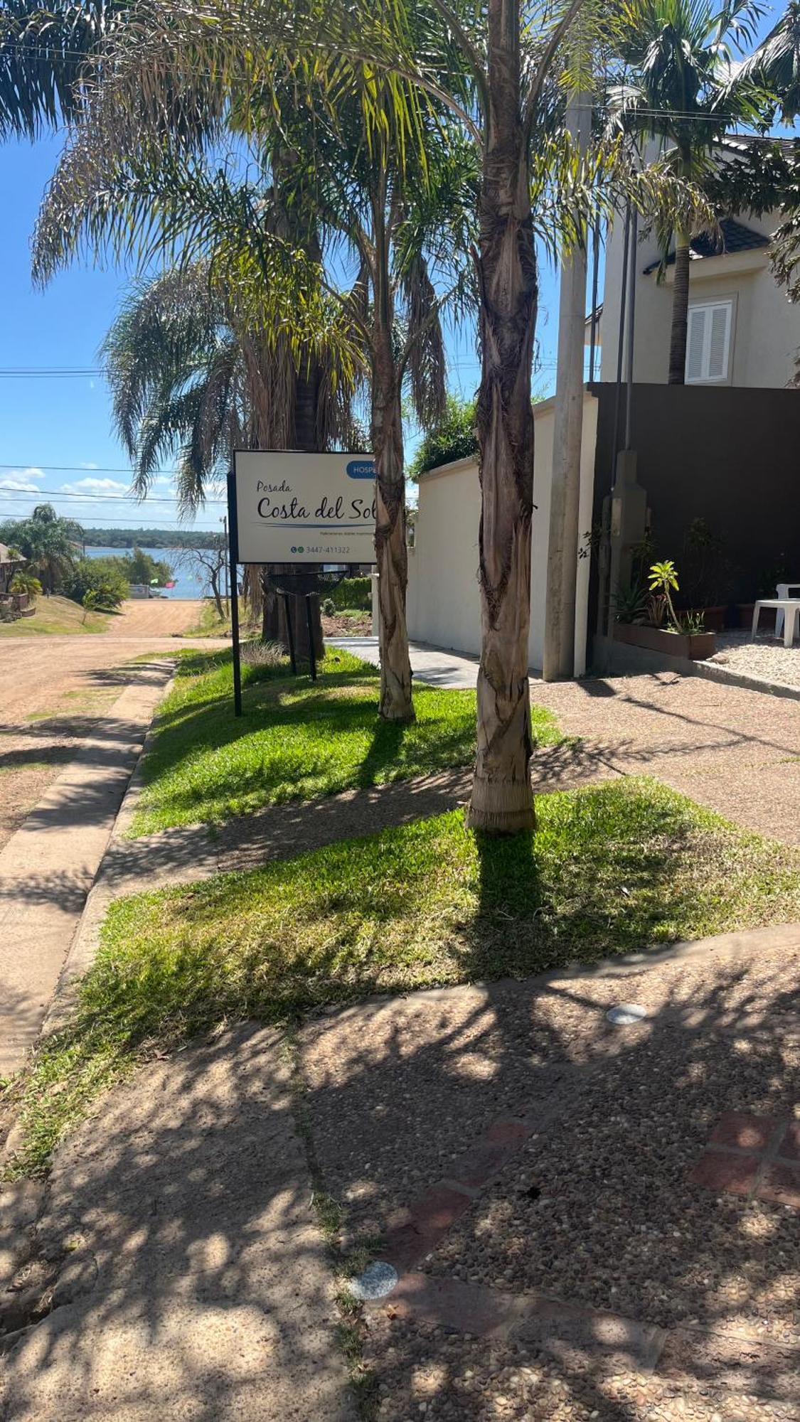 Posada Costa Del Sol Colón エクステリア 写真